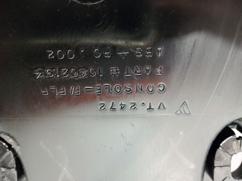 Recambio de moldura para chevrolet corvette 5.7 referencia OEM IAM 10402194  