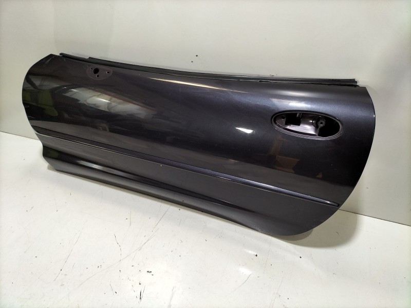 Recambio de bisagra puerta delantera izquierda para chevrolet corvette 5.7 referencia OEM IAM 10283990  