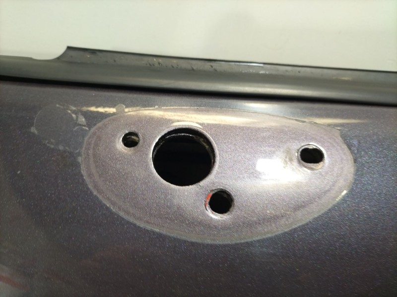 Recambio de bisagra puerta delantera izquierda para chevrolet corvette 5.7 referencia OEM IAM 10283990  