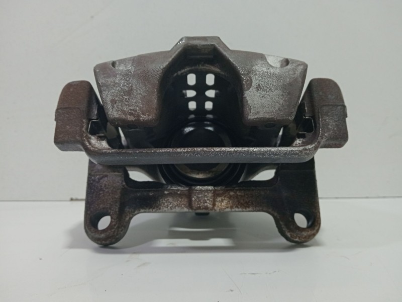 Recambio de pinza freno trasera derecha para chevrolet corvette 5.7 referencia OEM IAM 4261444  