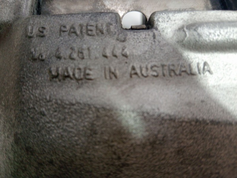 Recambio de pinza freno trasera derecha para chevrolet corvette 5.7 referencia OEM IAM 4261444  