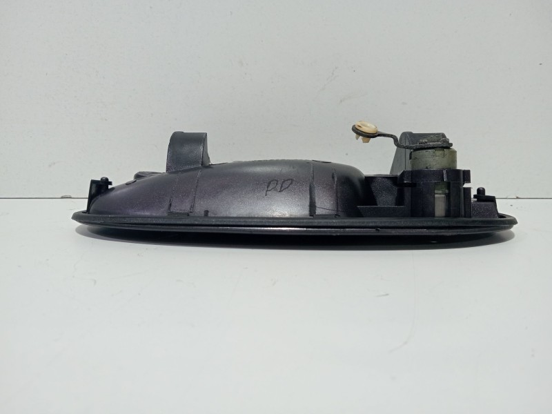 Recambio de maneta exterior lateral derecha para chevrolet corvette 5.7 referencia OEM IAM 10244583  