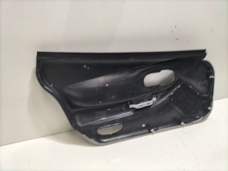 Recambio de guarnecido puerta delantera derecha para chevrolet corvette 5.7 referencia OEM IAM 10247320  