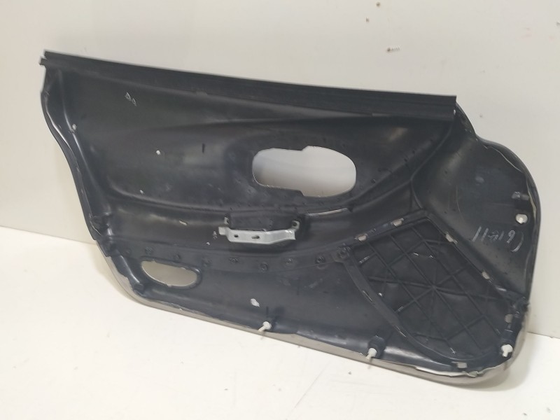 Recambio de guarnecido puerta delantera derecha para chevrolet corvette 5.7 referencia OEM IAM 10247320  