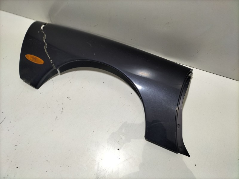 Recambio de aleta trasera derecha para chevrolet corvette 5.7 referencia OEM IAM 10408006  