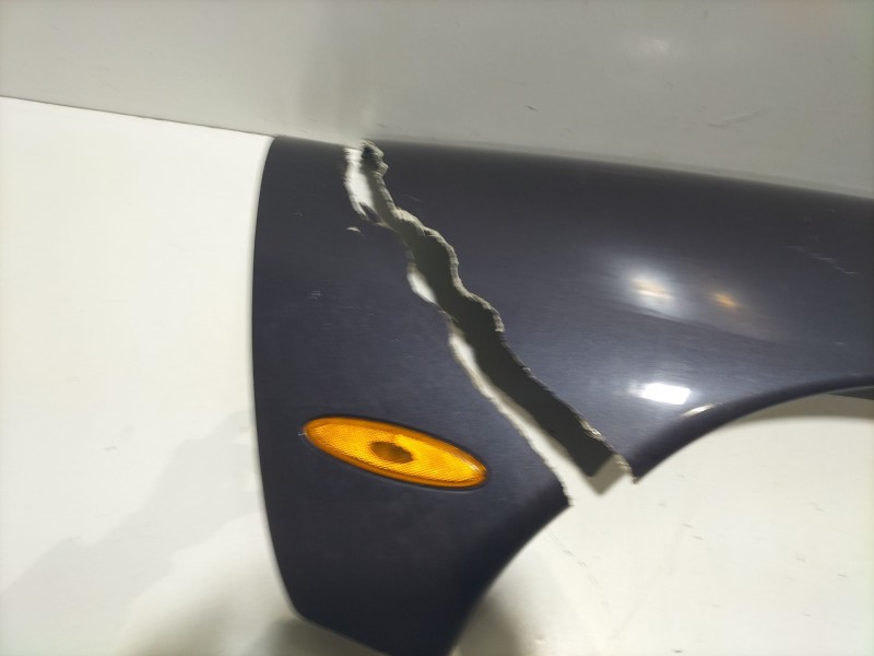 Recambio de aleta trasera derecha para chevrolet corvette 5.7 referencia OEM IAM 10408006  