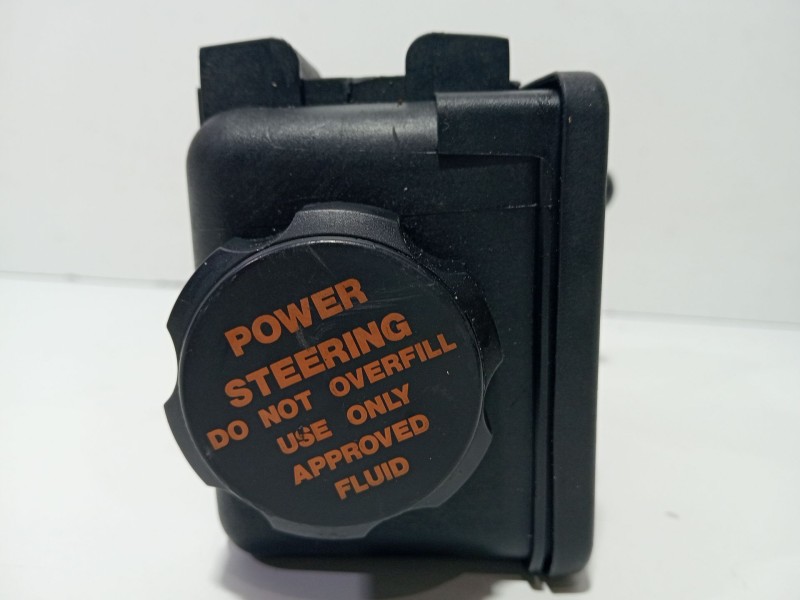 Recambio de deposito servo para chevrolet corvette 5.7 referencia OEM IAM   