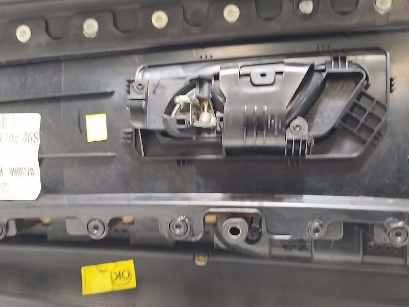 Recambio de guarnecido puerta delantera derecha para volkswagen scirocco (137) 1.4 tsi (118kw) referencia OEM IAM 1K8867012ATYCH