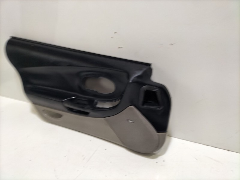 Recambio de guarnecido puerta delantera izquierda para chevrolet corvette 5.7 referencia OEM IAM 10405036  