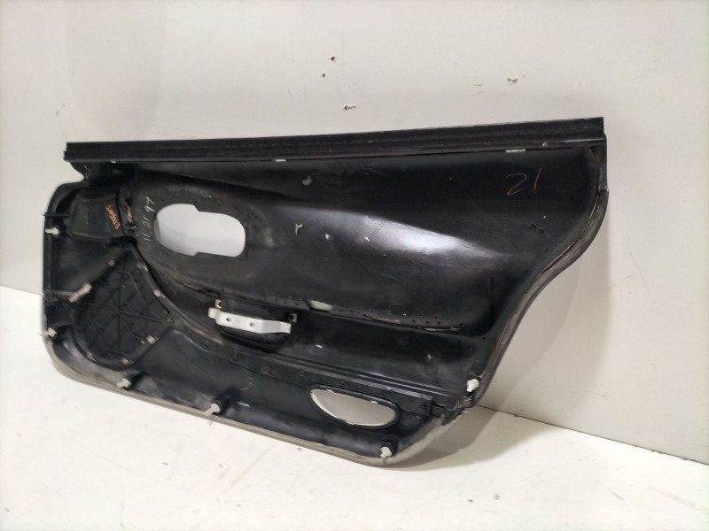 Recambio de guarnecido puerta delantera izquierda para chevrolet corvette 5.7 referencia OEM IAM 10405036  