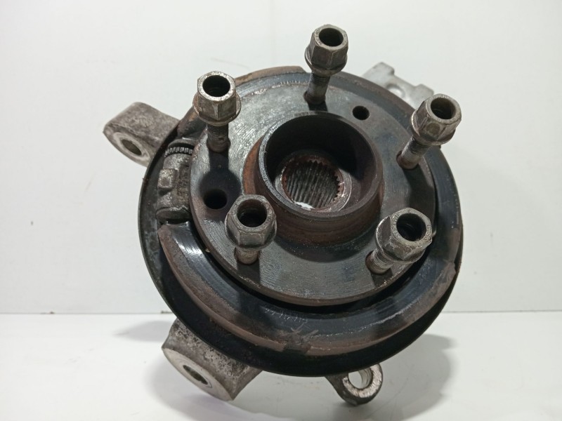 Recambio de mangueta trasera derecha para chevrolet corvette 5.7 referencia OEM IAM   