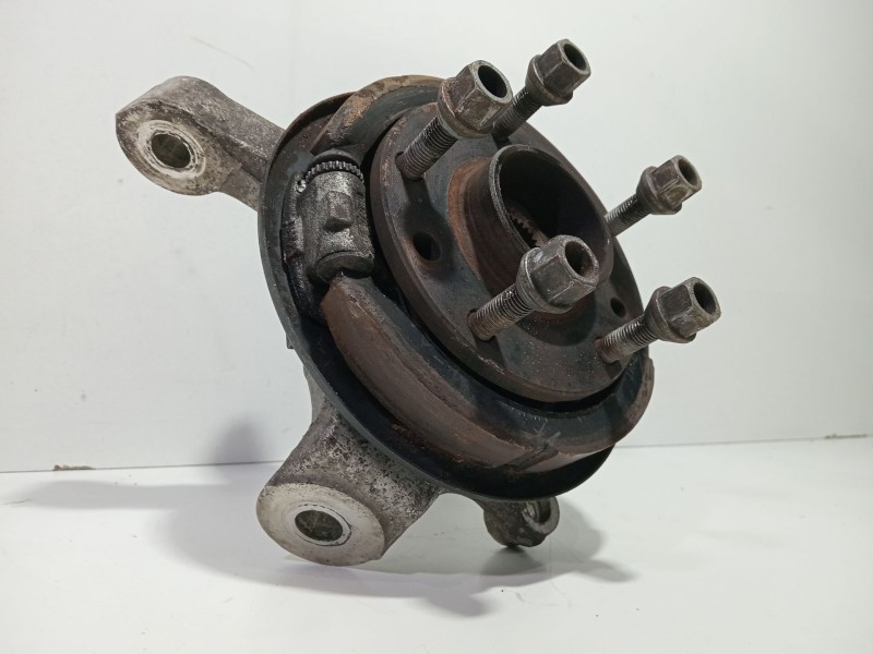 Recambio de mangueta trasera derecha para chevrolet corvette 5.7 referencia OEM IAM   