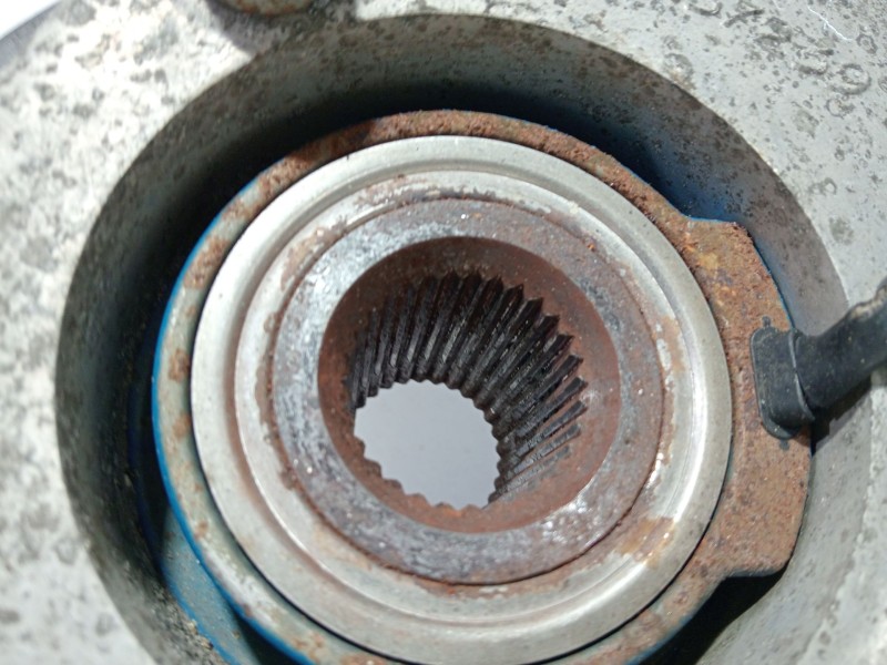 Recambio de mangueta trasera derecha para chevrolet corvette 5.7 referencia OEM IAM   