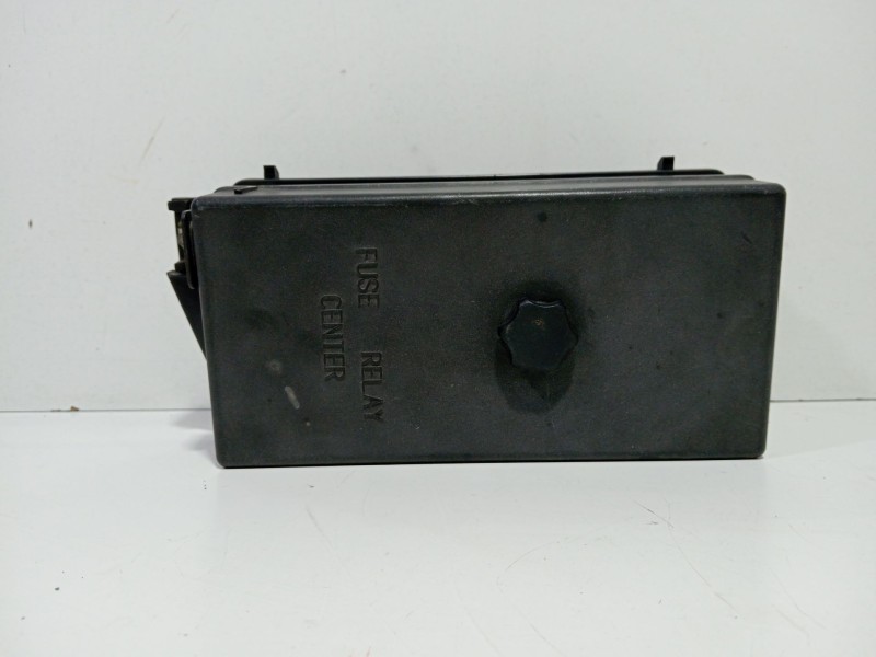 Recambio de caja reles / fusibles para chevrolet corvette 5.7 referencia OEM IAM 12161017  