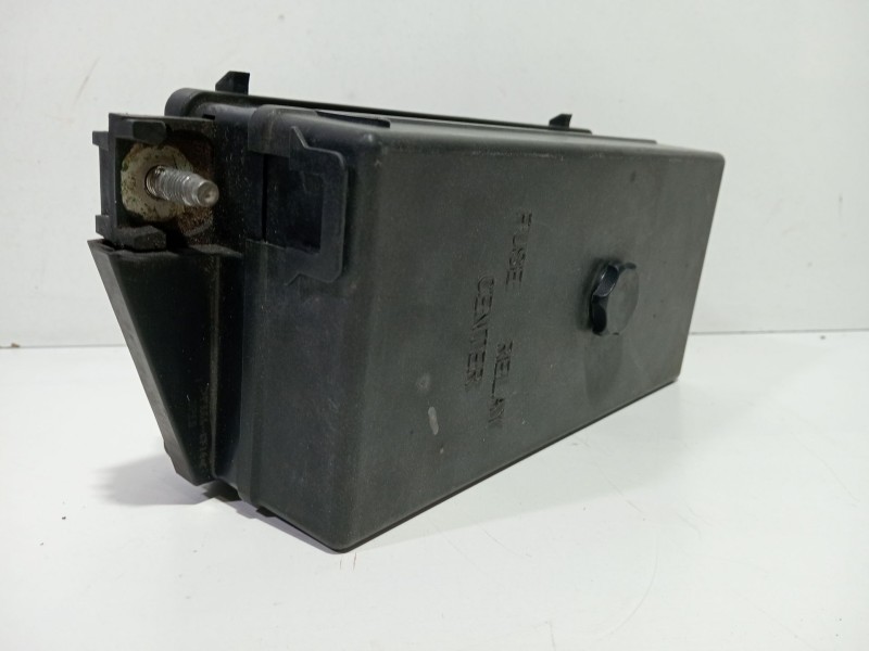 Recambio de caja reles / fusibles para chevrolet corvette 5.7 referencia OEM IAM 12161017  