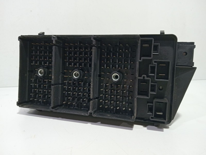 Recambio de caja reles / fusibles para chevrolet corvette 5.7 referencia OEM IAM 12161017  