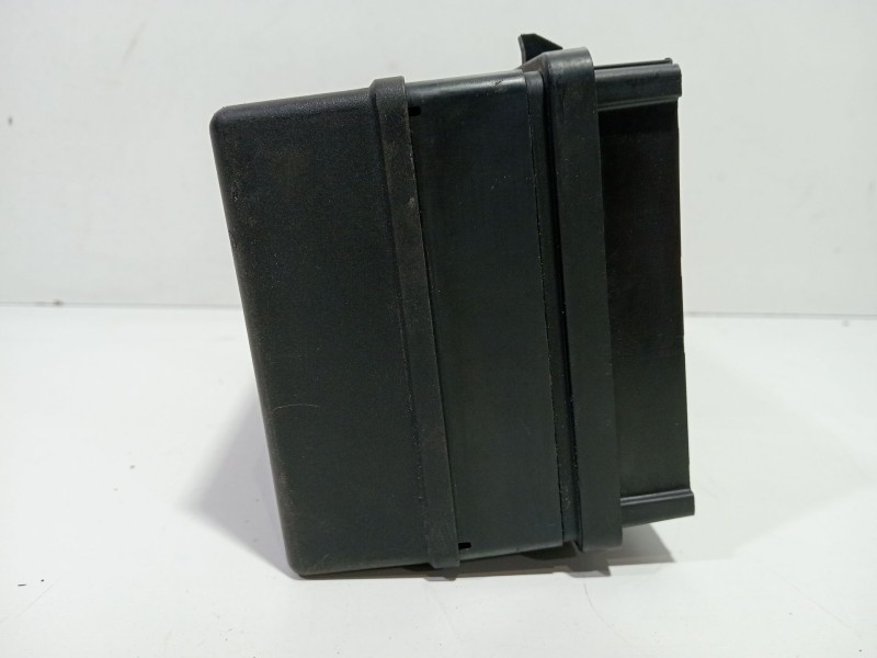 Recambio de caja reles / fusibles para chevrolet corvette 5.7 referencia OEM IAM 12161017  