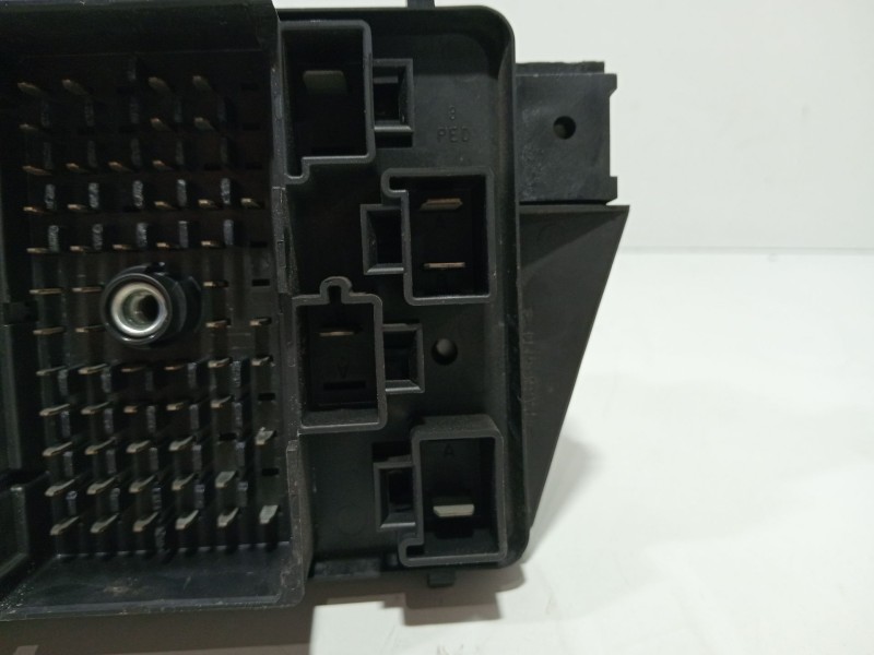 Recambio de caja reles / fusibles para chevrolet corvette 5.7 referencia OEM IAM 12161017  