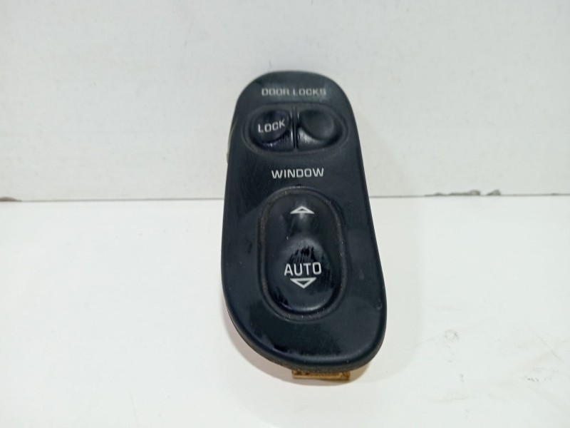 Recambio de interruptor para chevrolet corvette 5.7 referencia OEM IAM 12135165  