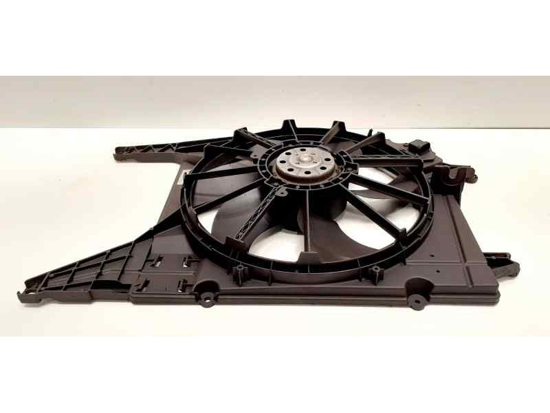 Recambio de electroventilador para renault scenic rx4 (ja0) 1.9 dci privilege referencia OEM IAM 8200065257B 42330 
