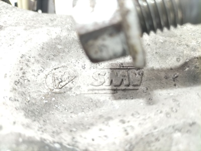 Recambio de mangueta delantera derecha para chevrolet corvette 5.7 referencia OEM IAM R10237238  