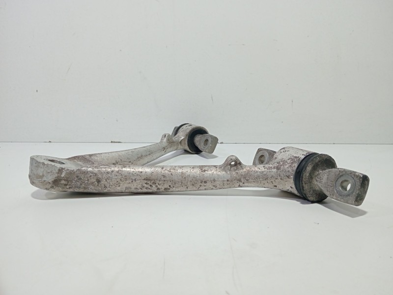 Recambio de brazo suspension superior delantero derecho para chevrolet corvette 5.7 referencia OEM IAM   