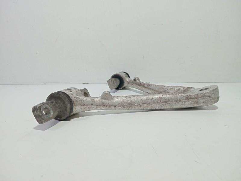 Recambio de brazo suspension superior delantero derecho para chevrolet corvette 5.7 referencia OEM IAM   