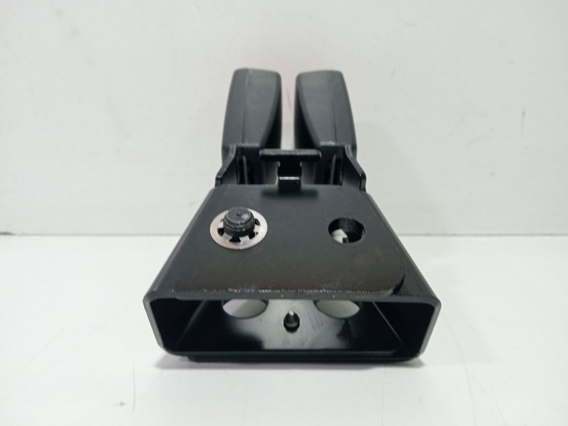 Recambio de anclaje cinturon central para audi q7 (4l) 3.0 tdi v6 advance quattro (176kw) referencia OEM IAM 4L0857739G  