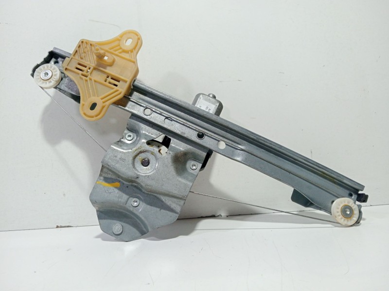 Recambio de motor elevalunas trasero derecho para renault clio iv (bh_) 1.6 rs (bhj4, bhj6, bhmm) referencia OEM IAM 12800107  