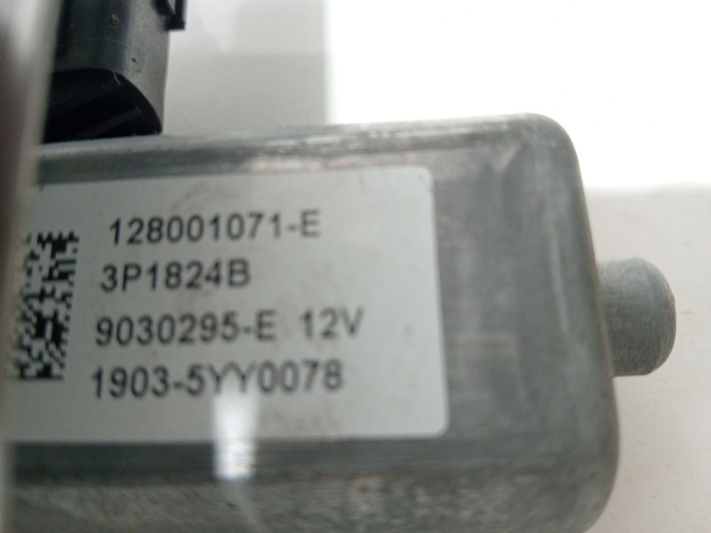 Recambio de motor elevalunas delantero derecho para renault clio iv (bh_) 1.6 rs (bhj4, bhj6, bhmm) referencia OEM IAM   