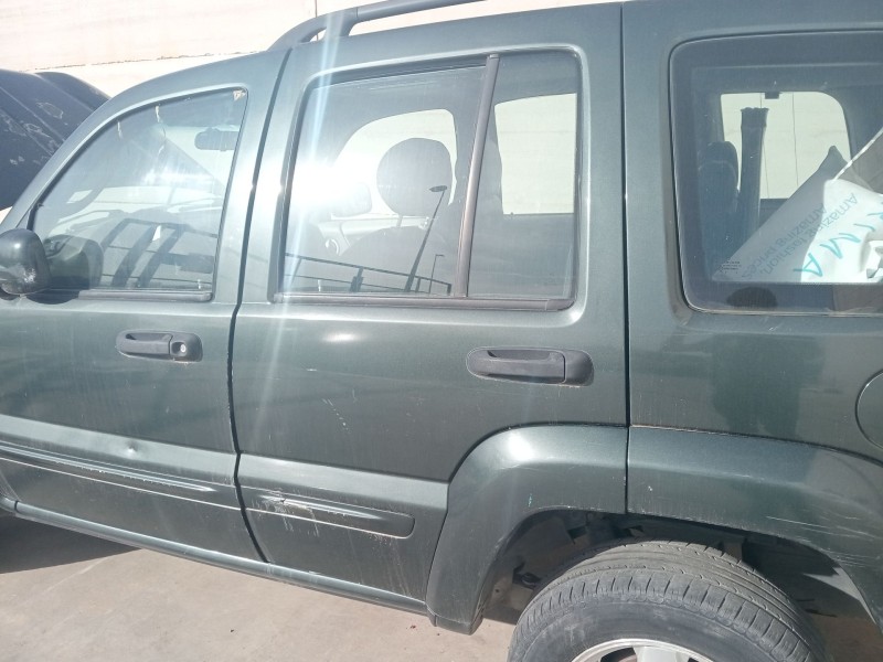 Recambio de puerta trasera izquierda para chrysler jeep cherokee (kj) 2.5 crd básico referencia OEM IAM JEEPCHEROKEE(KJ)2.5CRDBá