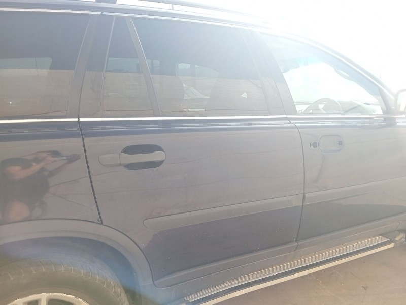 Recambio de puerta trasera derecha para volvo xc90 d5 summum (7 asientos) referencia OEM IAM D5244T5  