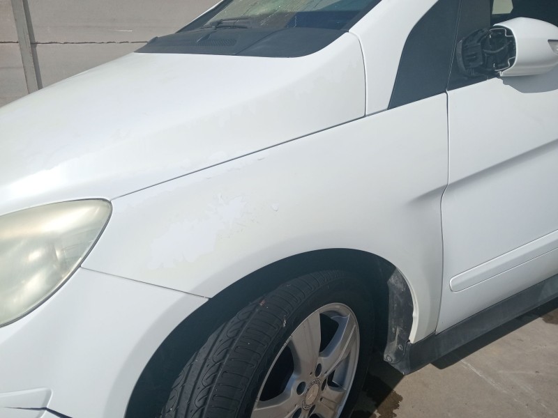 Recambio de aleta delantera izquierda para mercedes-benz clase b sports tourer (w245) b 180 cdi (245.207) referencia OEM IAM OM6