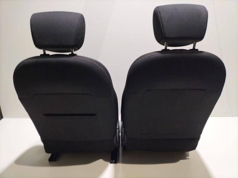 Recambio de juego asientos completo para hyundai i20 i (pb, pbt) 1.2 referencia OEM IAM negros  