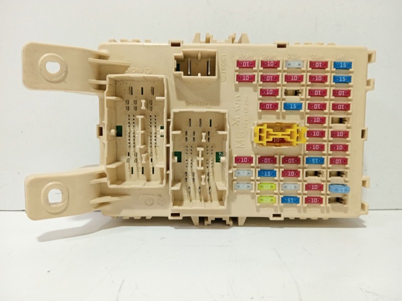 Recambio de caja reles / fusibles para hyundai i20 i (pb, pbt) 1.2 referencia OEM IAM 1J03012100620  