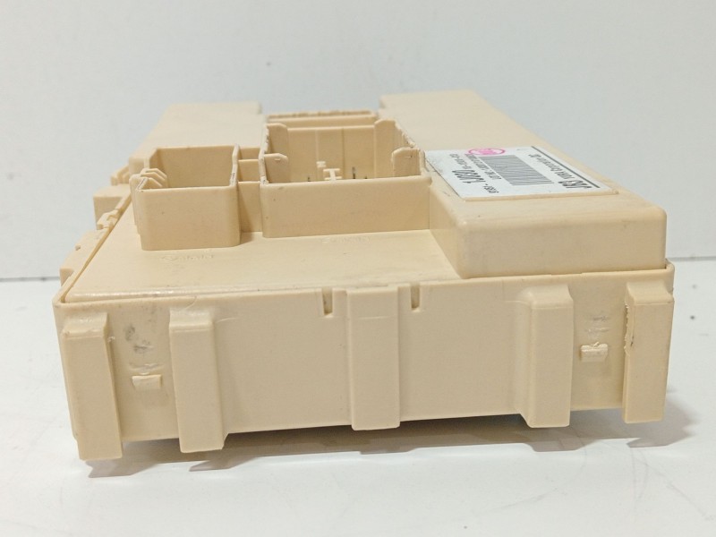 Recambio de caja reles / fusibles para hyundai i20 i (pb, pbt) 1.2 referencia OEM IAM 1J03012100620  