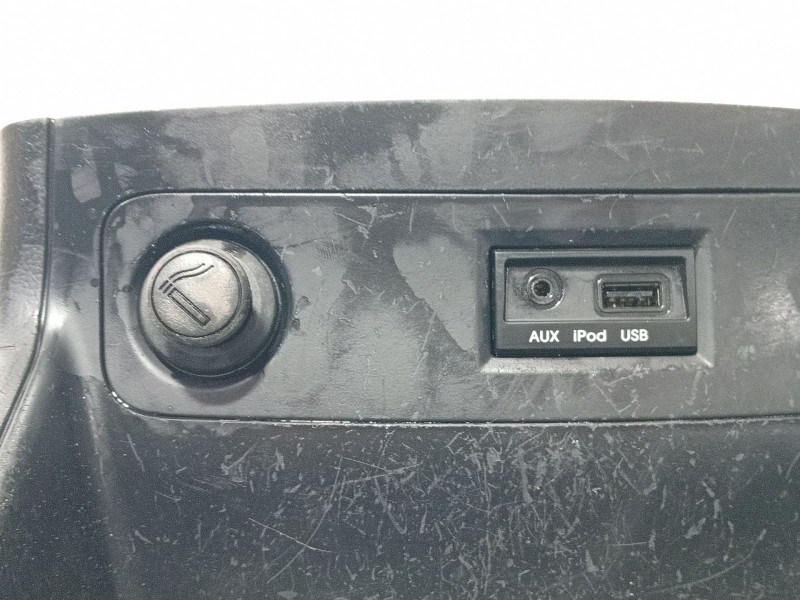 Recambio de moldura para hyundai i20 i (pb, pbt) 1.2 referencia OEM IAM G4LA  