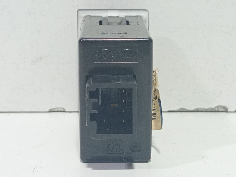 Recambio de interruptor para hyundai i20 i (pb, pbt) 1.2 referencia OEM IAM   