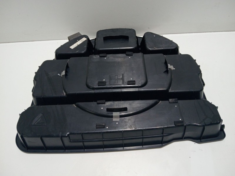 Recambio de moldura para hyundai i20 i (pb, pbt) 1.2 referencia OEM IAM 857261J000  