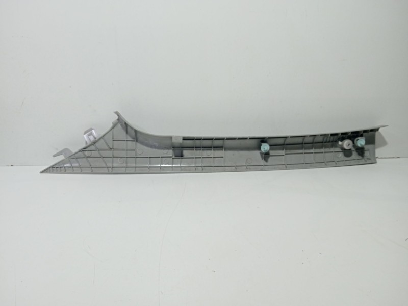 Recambio de moldura para hyundai i20 i (pb, pbt) 1.2 referencia OEM IAM   