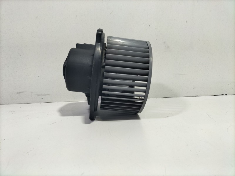 Recambio de motor calefaccion para hyundai i20 i (pb, pbt) 1.2 referencia OEM IAM f00s330024  