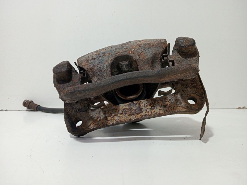 Recambio de pinza freno trasera derecha para mitsubishi montero (v20/v40) 2500 td gl (3-ptas.) referencia OEM IAM 4D56  