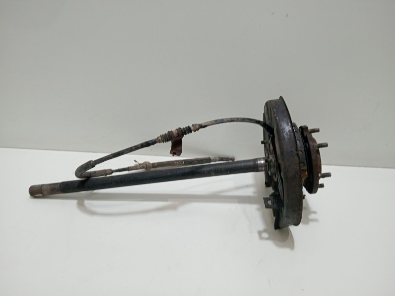 Recambio de mangueta trasera derecha para mitsubishi montero (v20/v40) 2500 td gl (3-ptas.) referencia OEM IAM 4D56  