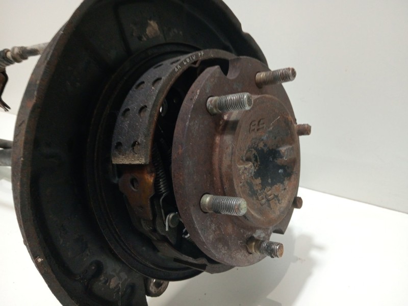 Recambio de mangueta trasera derecha para mitsubishi montero (v20/v40) 2500 td gl (3-ptas.) referencia OEM IAM 4D56  