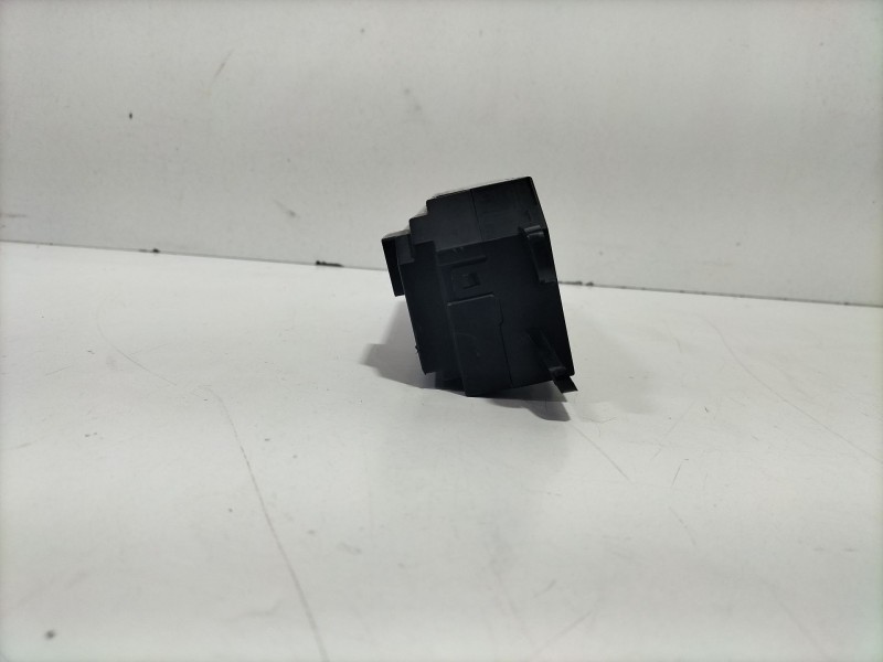 Recambio de pantalla multifuncion para hyundai i20 i (pb, pbt) 1.2 referencia OEM IAM 941011j721  