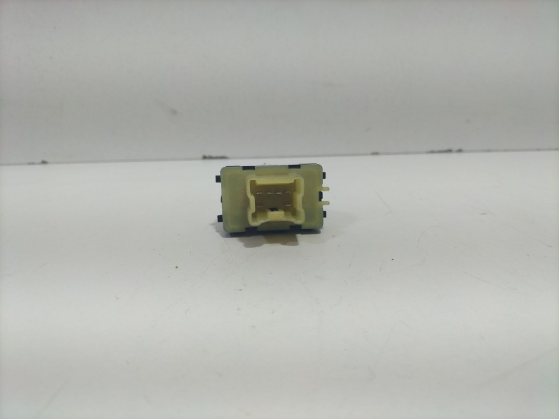 Recambio de mando elevalunas trasero izquierdo para renault clio iv (bh_) 1.6 rs (bhj4, bhj6, bhmm) referencia OEM IAM   