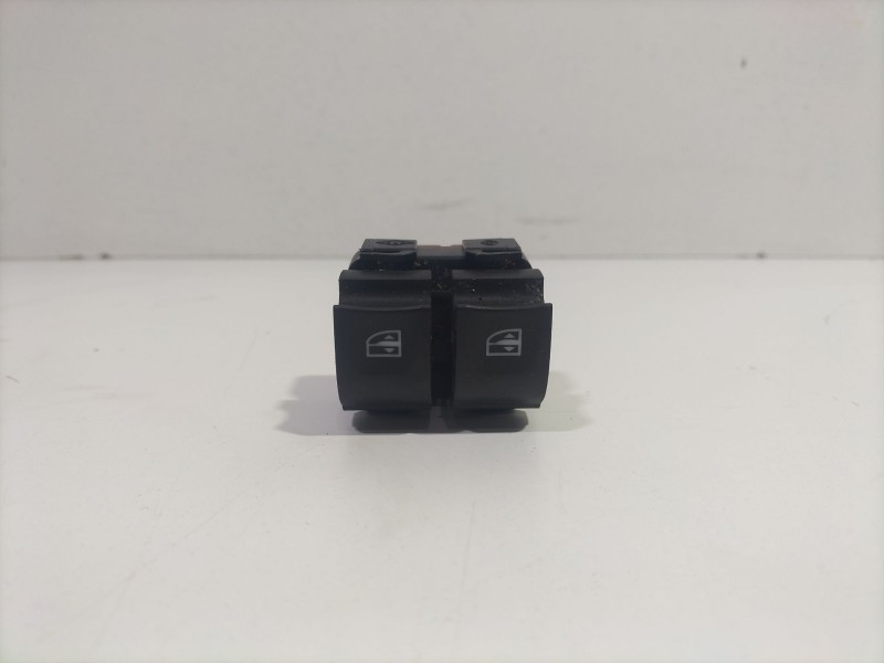 Recambio de mando elevalunas delantero izquierdo para renault clio iv (bh_) 1.6 rs (bhj4, bhj6, bhmm) referencia OEM IAM 2541133