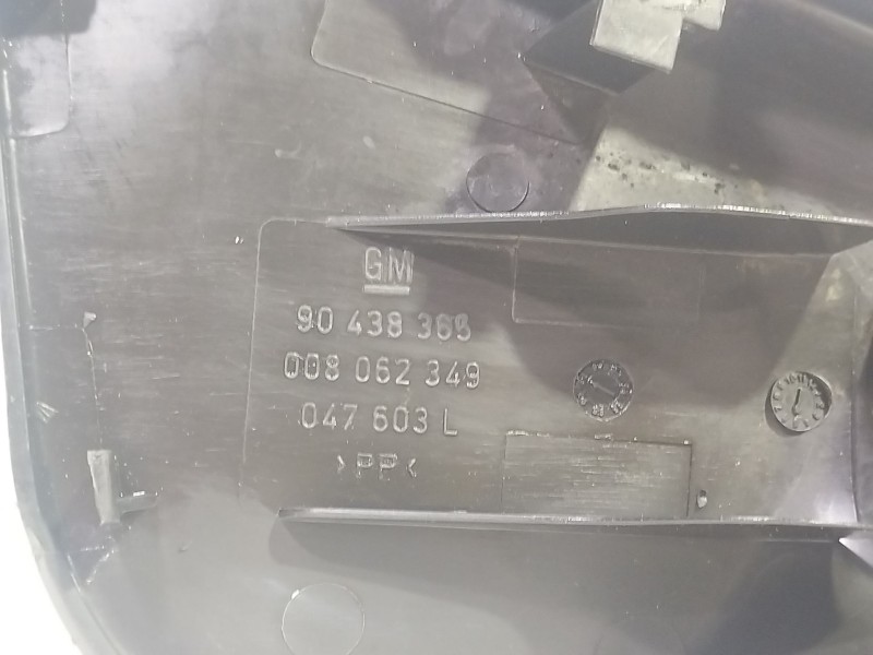 Recambio de moldura para opel corsa b (s93) 1.0 i 12v (f08, f68, m68) referencia OEM IAM 90438365  