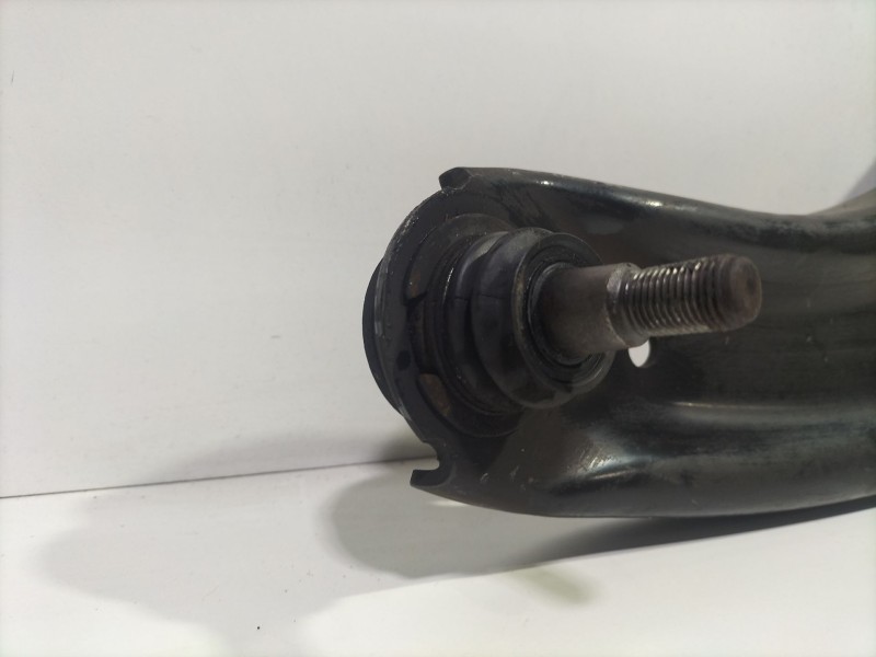 Recambio de brazo suspension inferior delantero derecho para hyundai i20 i (pb, pbt) 1.2 referencia OEM IAM   