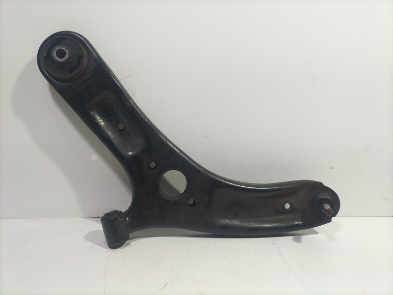 Recambio de brazo suspension inferior delantero izquierdo para hyundai i20 i (pb, pbt) 1.2 referencia OEM IAM   